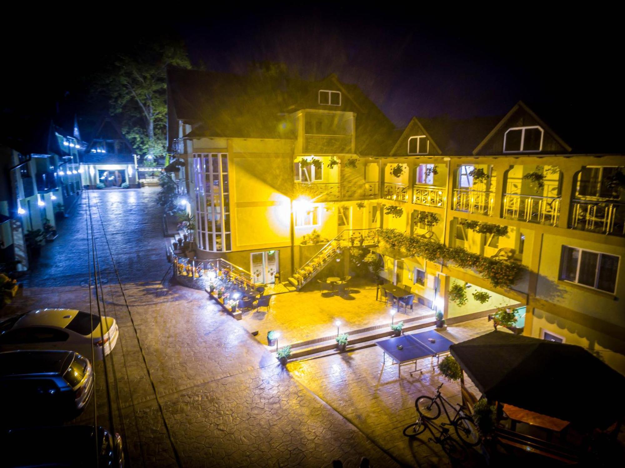 Pensiunea Mihaela-Transalpina Novaci-Străini Exterior foto